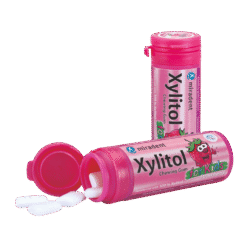 Närimiskumm LASTELE Miradent 100% Xylitol MAASIKAS (30g, pakis 30tk)