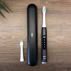 Oral-B Pulsonic SLIM Luxe 4500 Matte Black Sonic elektriline hambahari (2 harjapead) + Reisikarp - Pilt 4