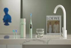 Oclean X Ultra 20 Set elektriline hambahari DUO komplekt (Must + Roheline) - Pilt 4